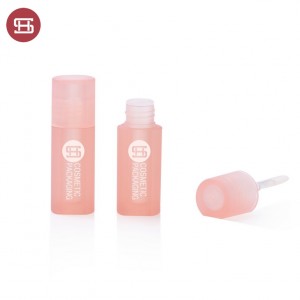 Innovation Zagaye fanko lebe glaze tube tare da applicator lipgloss tube #1194